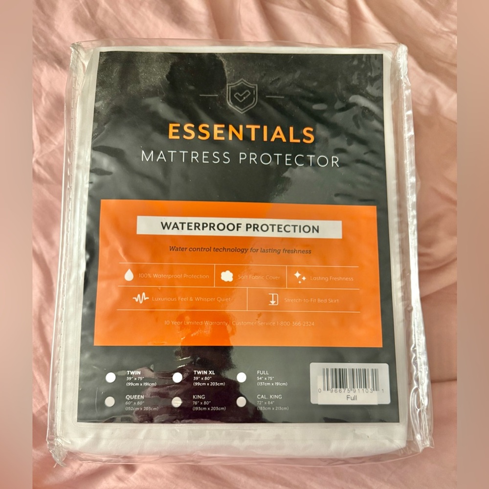 Essentials Mattress protector Full Brand New